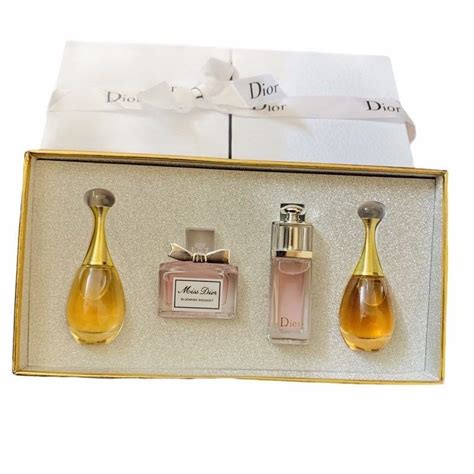 dior mini perfumes gift set.